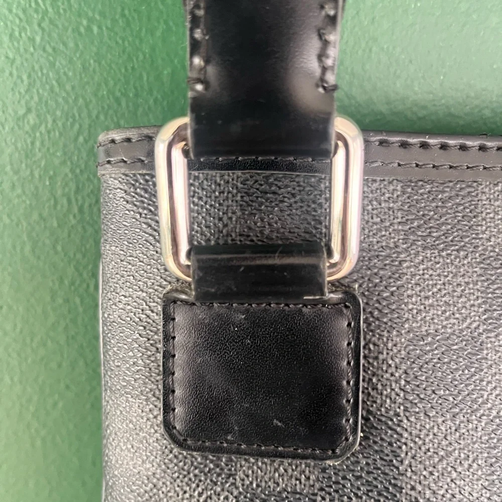 Authentic Louis Vuitton District PM Messenger – Damier Graphite - Picture 5 of 7